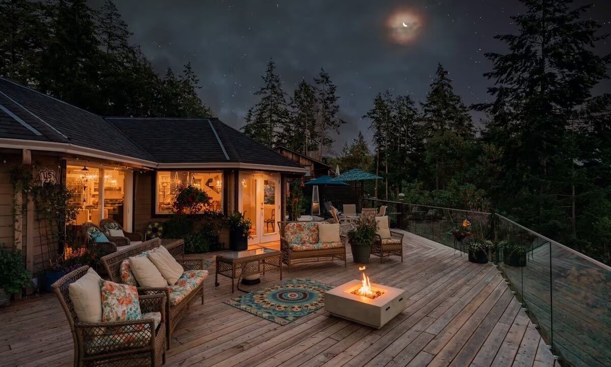 Photo of Patio Balcony in Halfmoon Bay