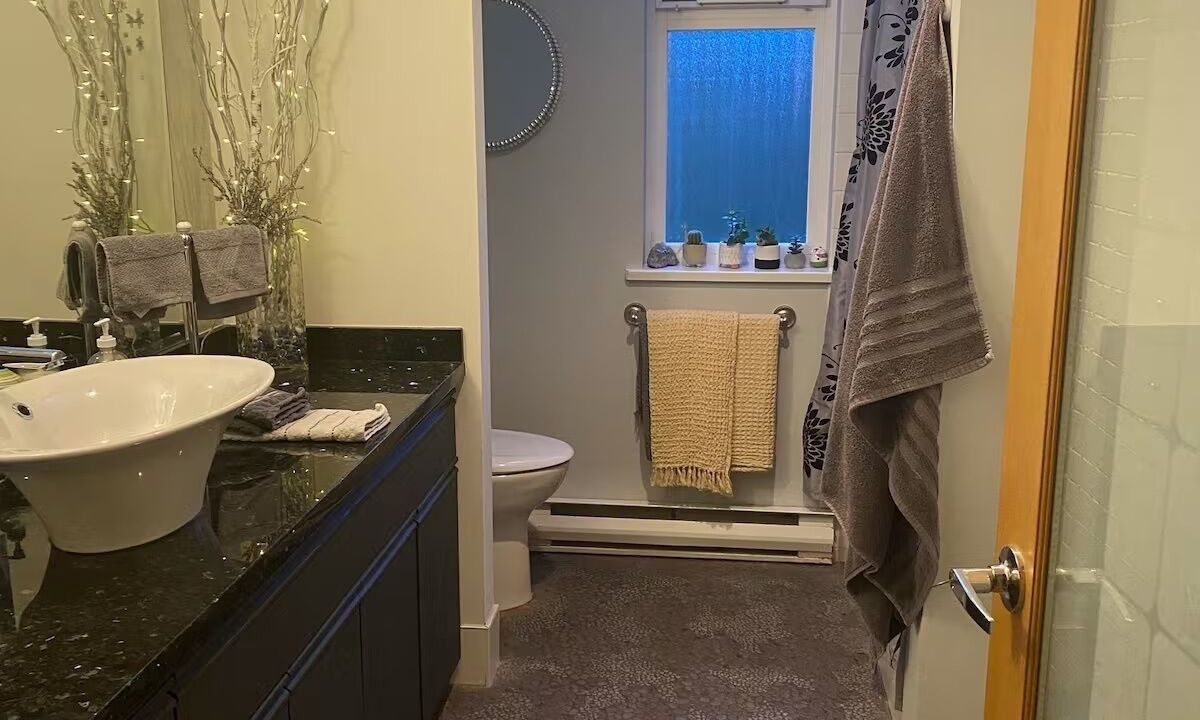 Photo of Bathroom in Halfmoon Bay