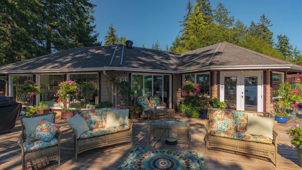 Photo of Patio Balcony in Halfmoon Bay