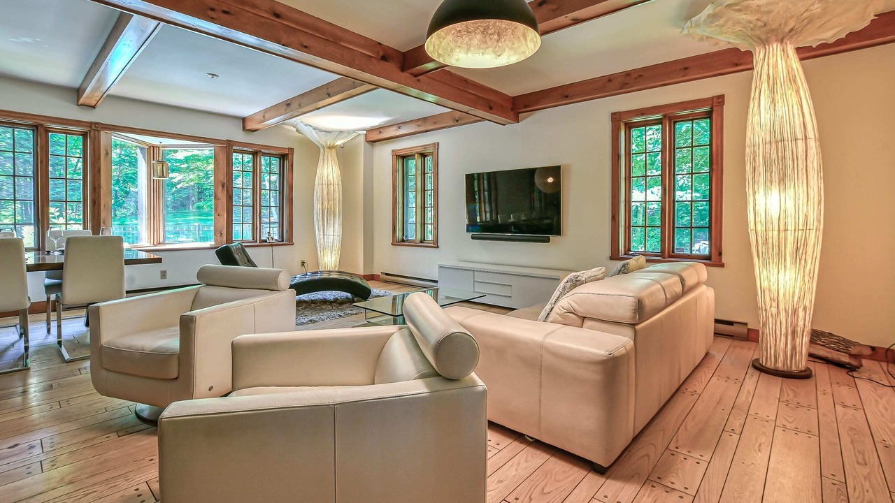 Photo of Livingroom in Sainte-Ann-des-Lacs