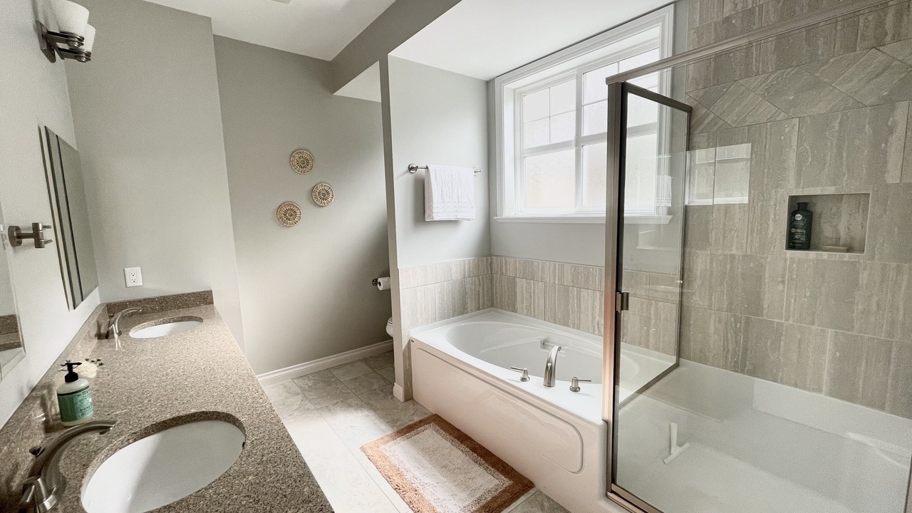 Photo of Bathroom in Okanagan-Similkameen