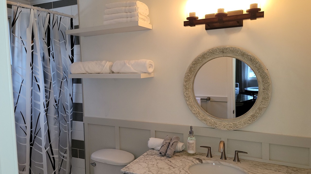 Photo of Bathroom in Tay