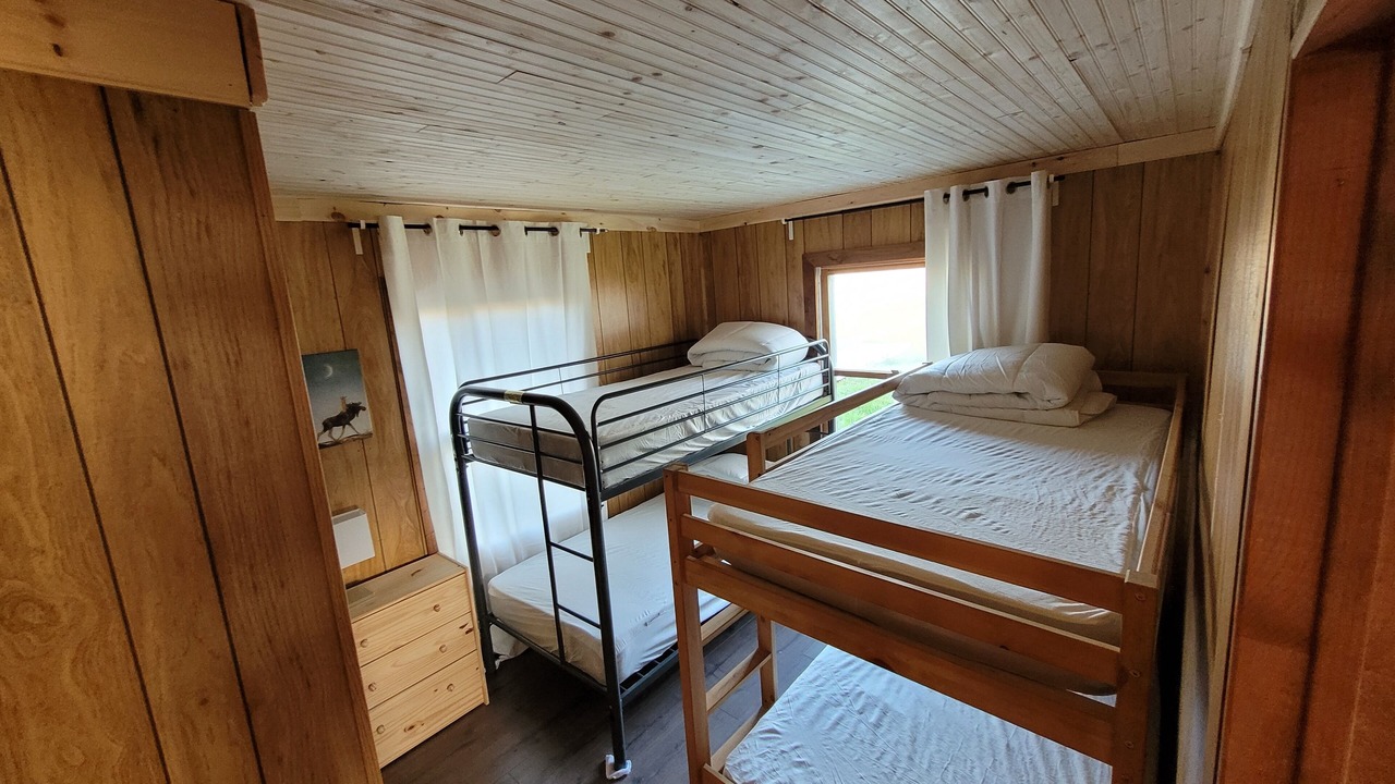 Photo of Bedroom in Howe Island