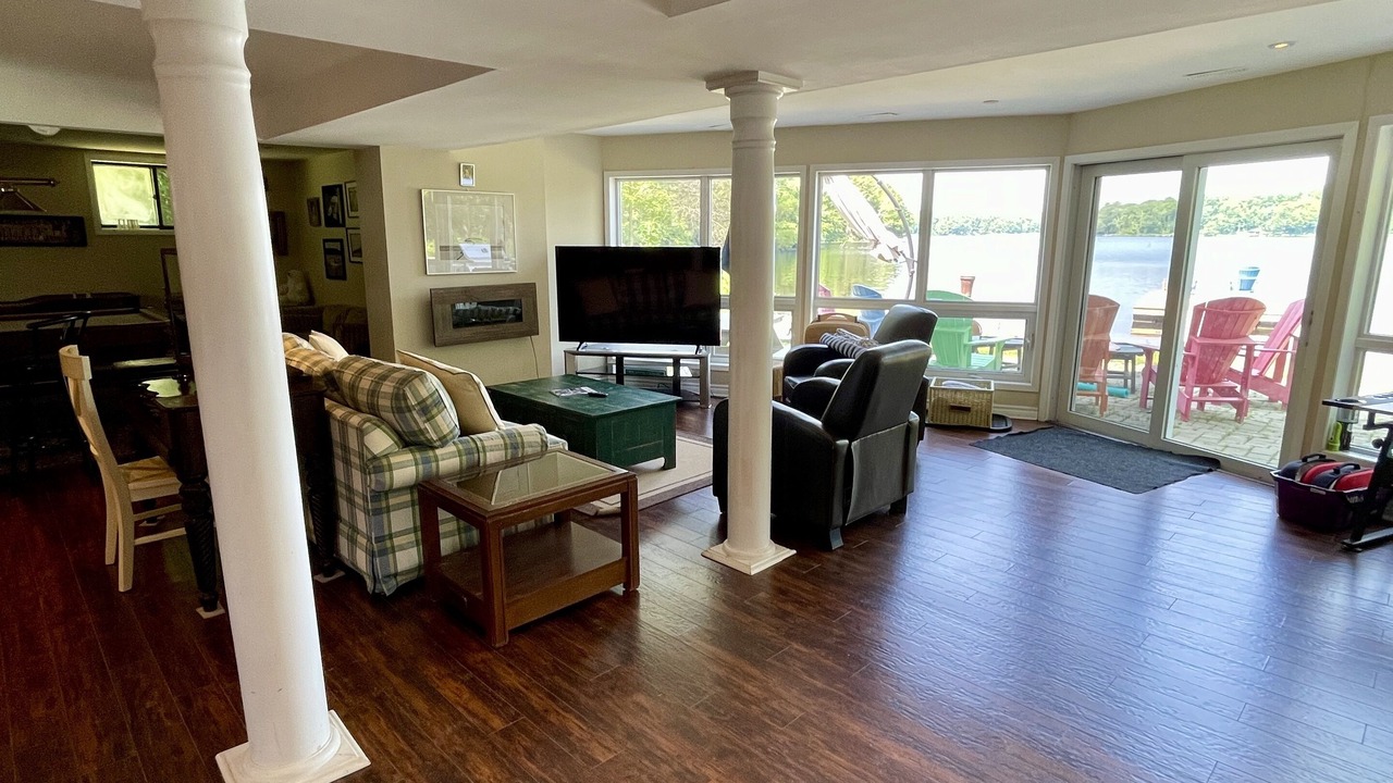 Photo of Bedroom in Muskoka Lakes