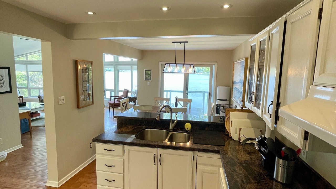 Photo of Kitchen in Muskoka Lakes