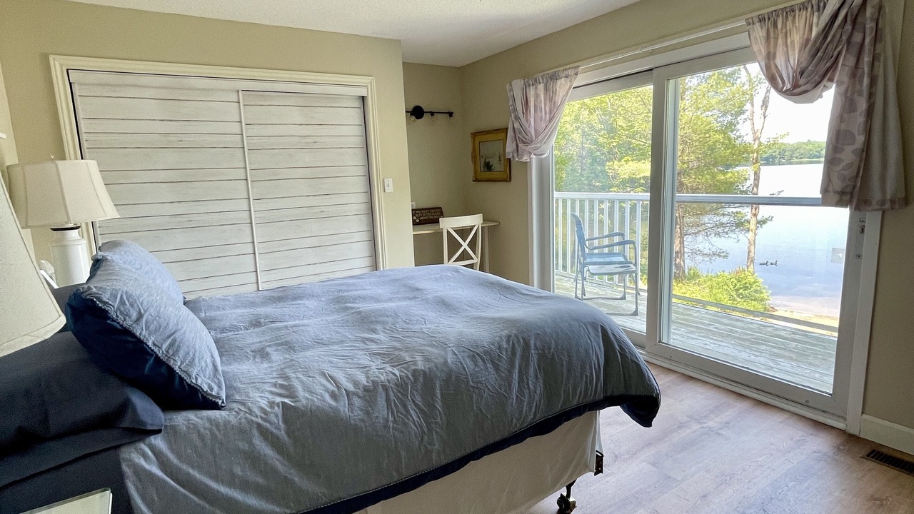 Photo of Patio Balcony in Muskoka Lakes