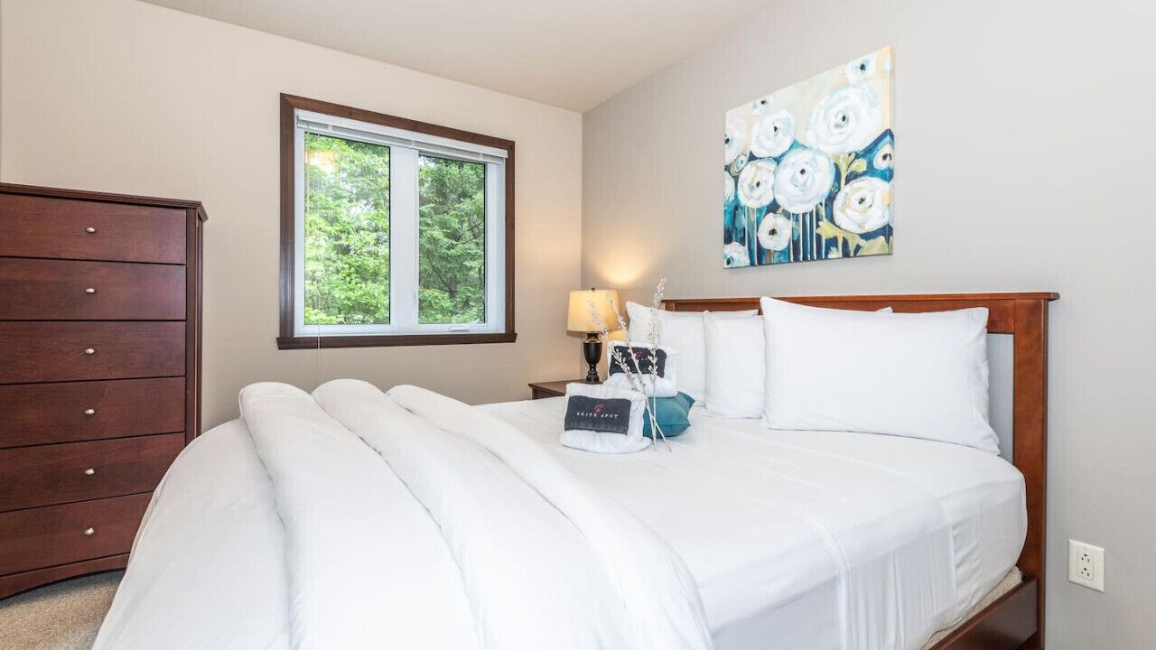 Photo of Bedroom in Mont-Tremblant