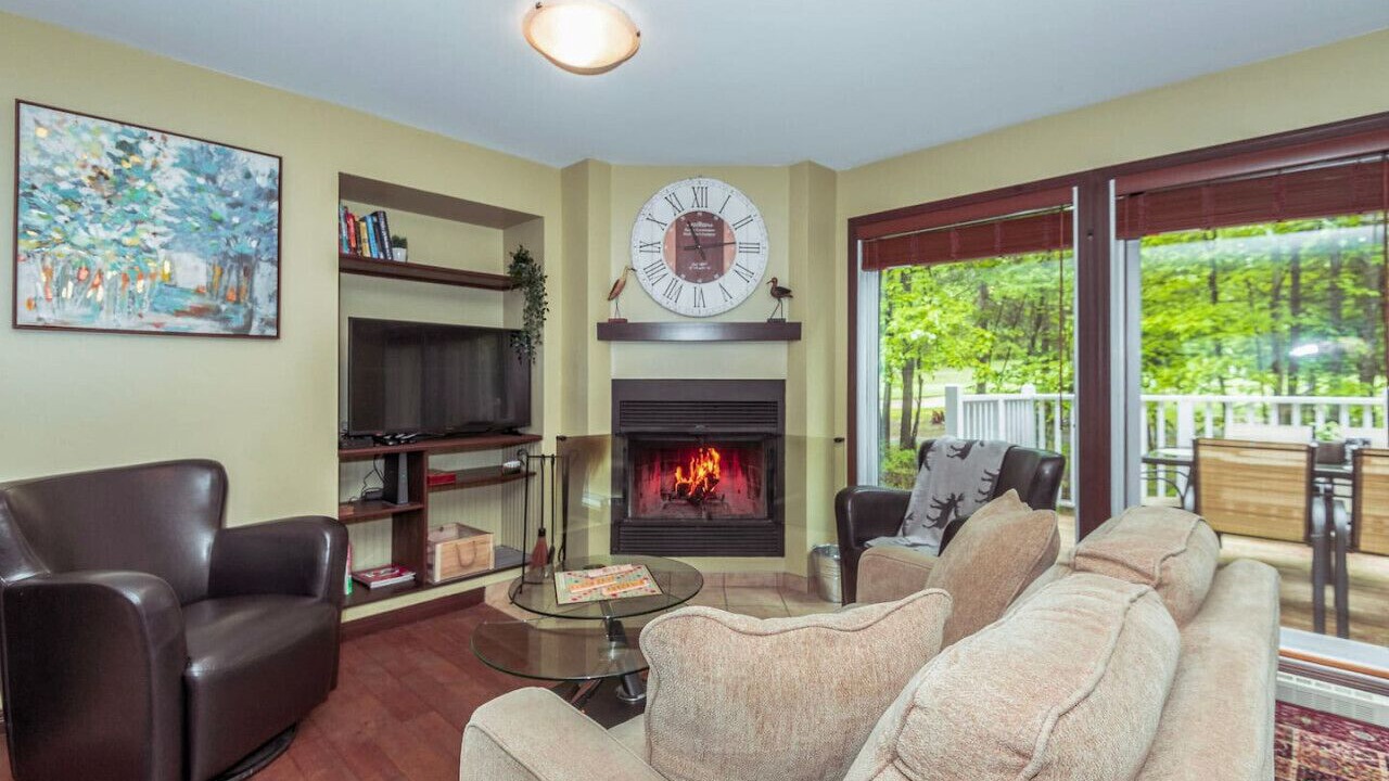 Photo of Livingroom in Mont-Tremblant