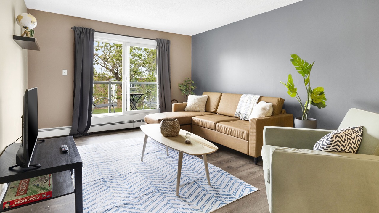 Photo of Livingroom in Downtown Edmonton