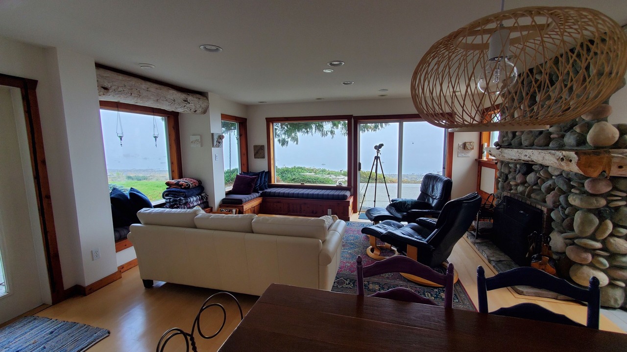 Photo of Livingroom in Regional District of Nanaimo