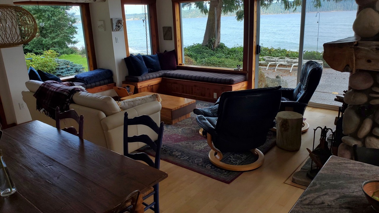 Photo of Livingroom in Regional District of Nanaimo