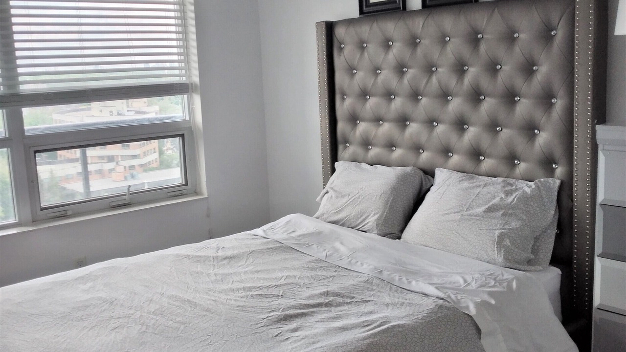 Photo of Bedroom in Englemount - Lawrence