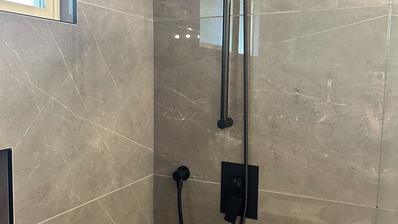 Photo of Bathroom in District of North Vancouver