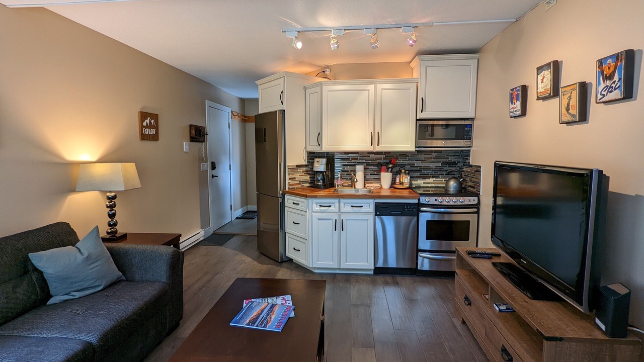 Photo of Livingroom in Whistler Creekside