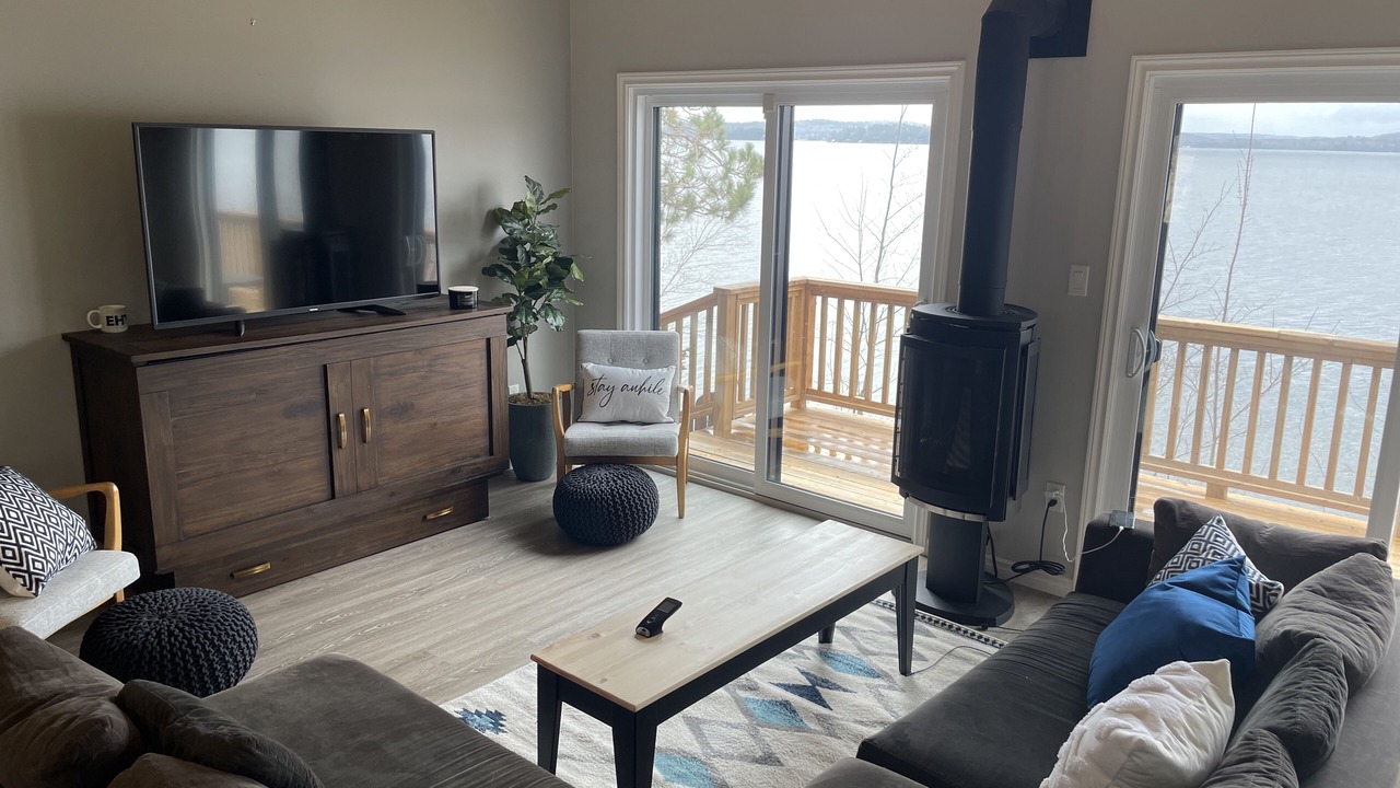 Photo of Livingroom in Hastings Highlands