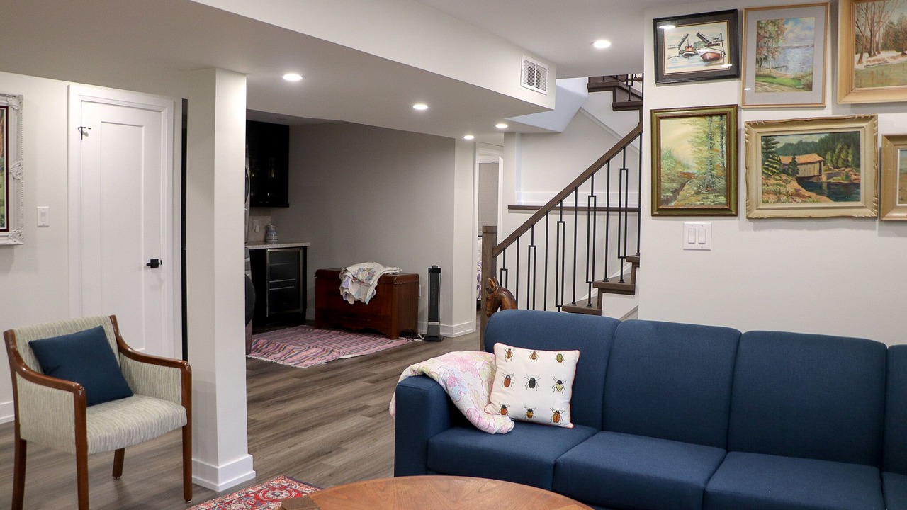 Photo of Livingroom in Tiny