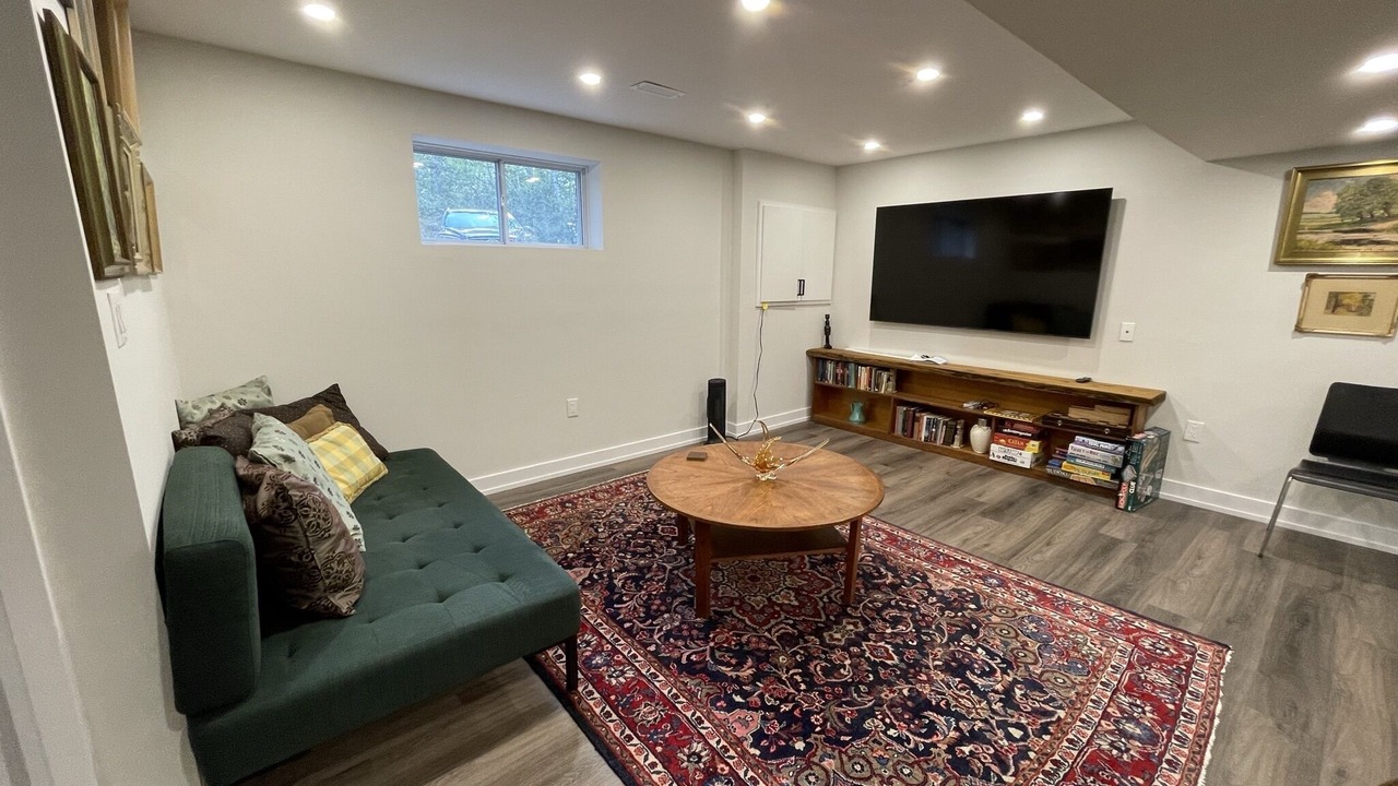 Photo of Livingroom in Tiny