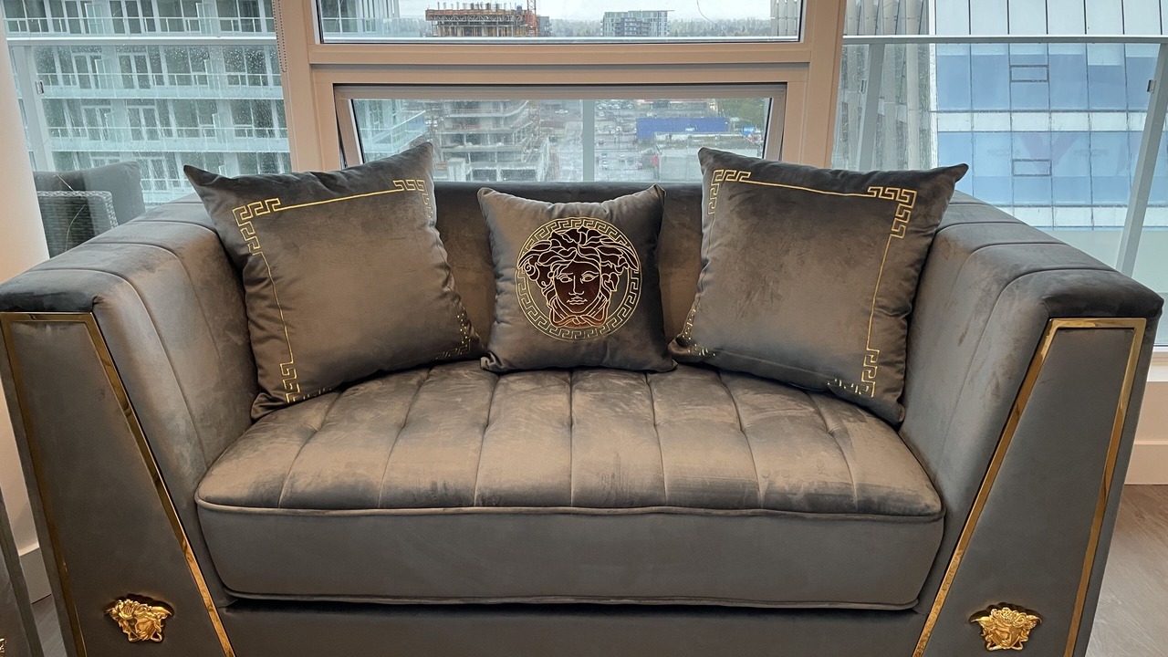 Photo of Livingroom in Richmond City Centre