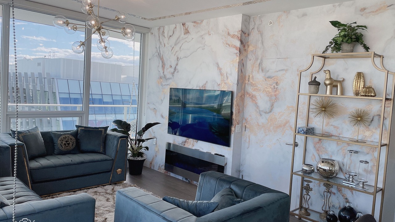 Photo of Livingroom in Richmond City Centre