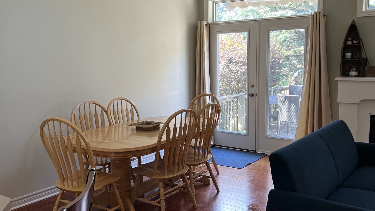 Photo of Livingroom in Port Elgin