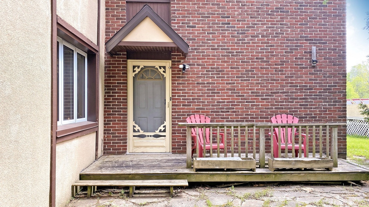 Photo of Patio Balcony in Brock