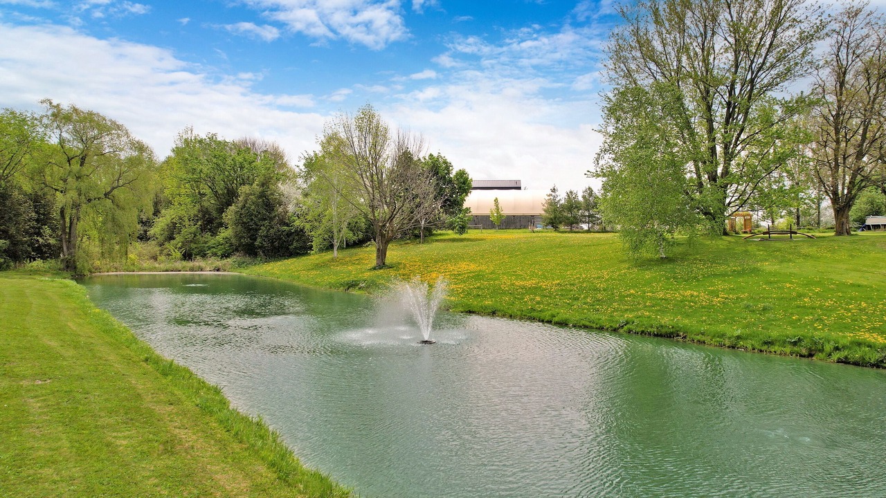 Photo of Outdoor in Brock
