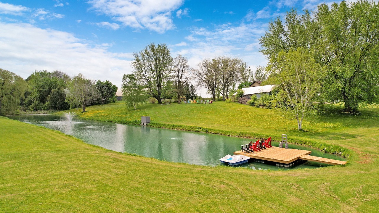 Photo of Outdoor in Brock