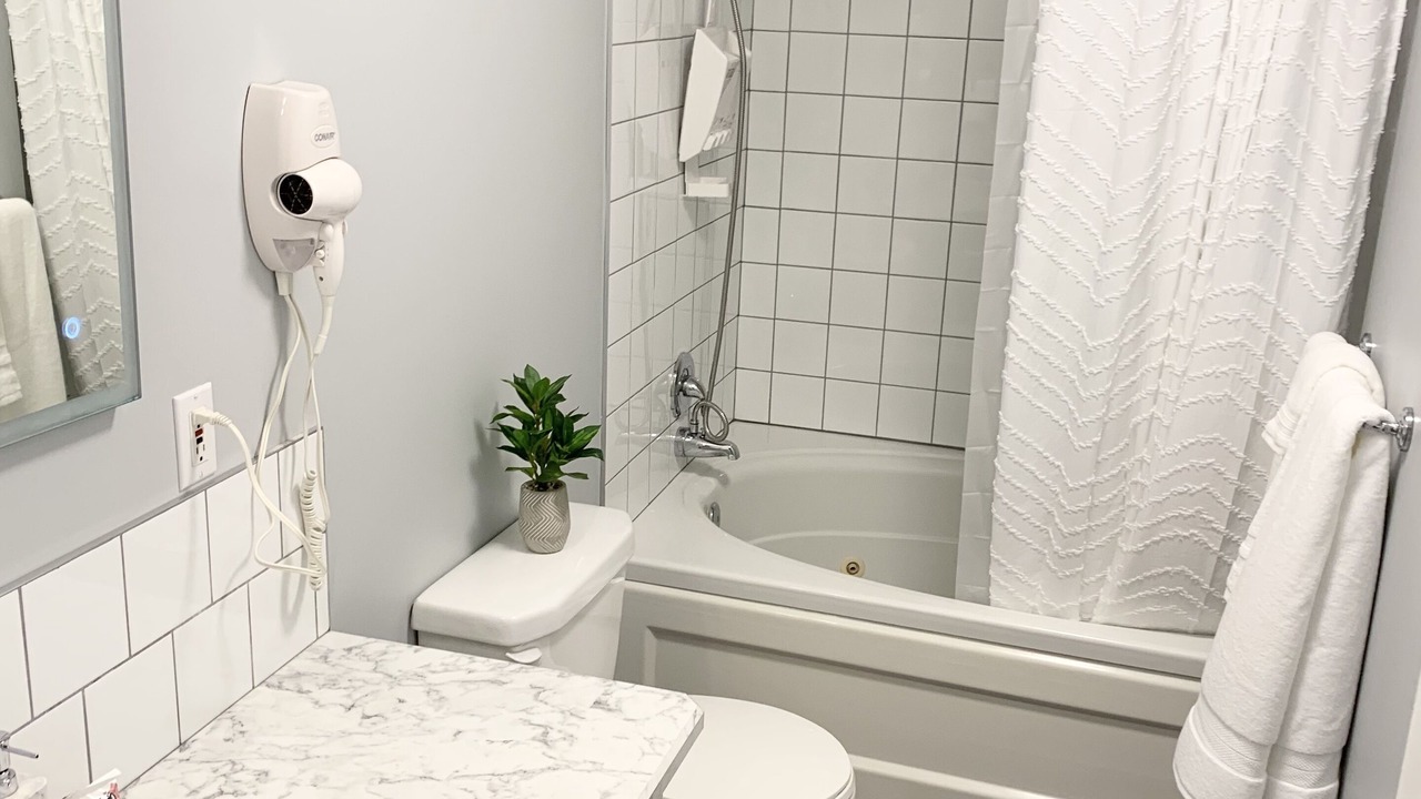 Photo of Bathroom in Drumheller