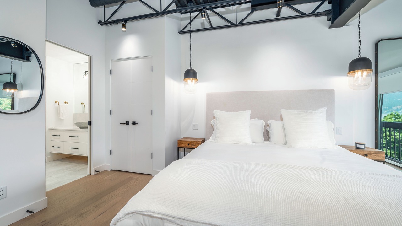 Photo of Bedroom in Kelowna Central Business District