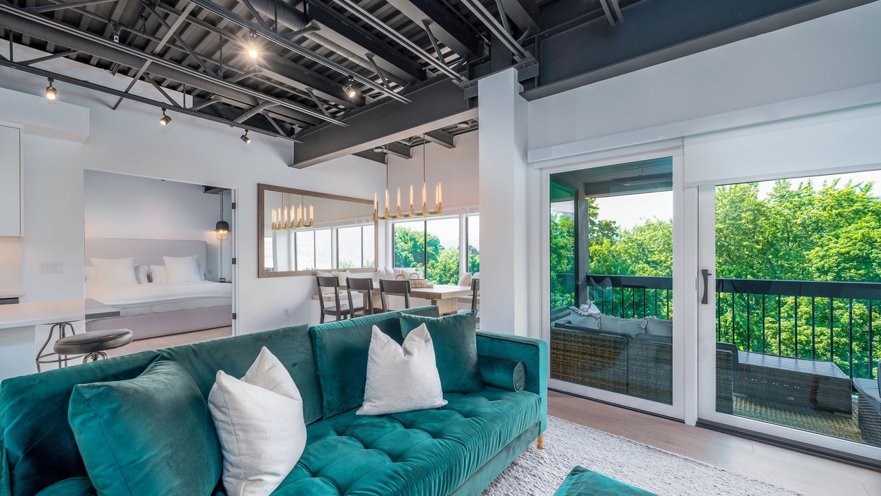Photo of Livingroom in Kelowna Central Business District
