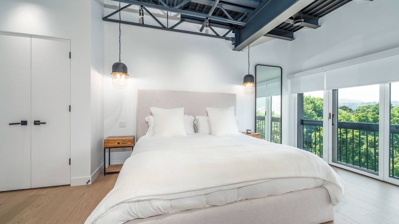 Photo of Bedroom in Kelowna Central Business District