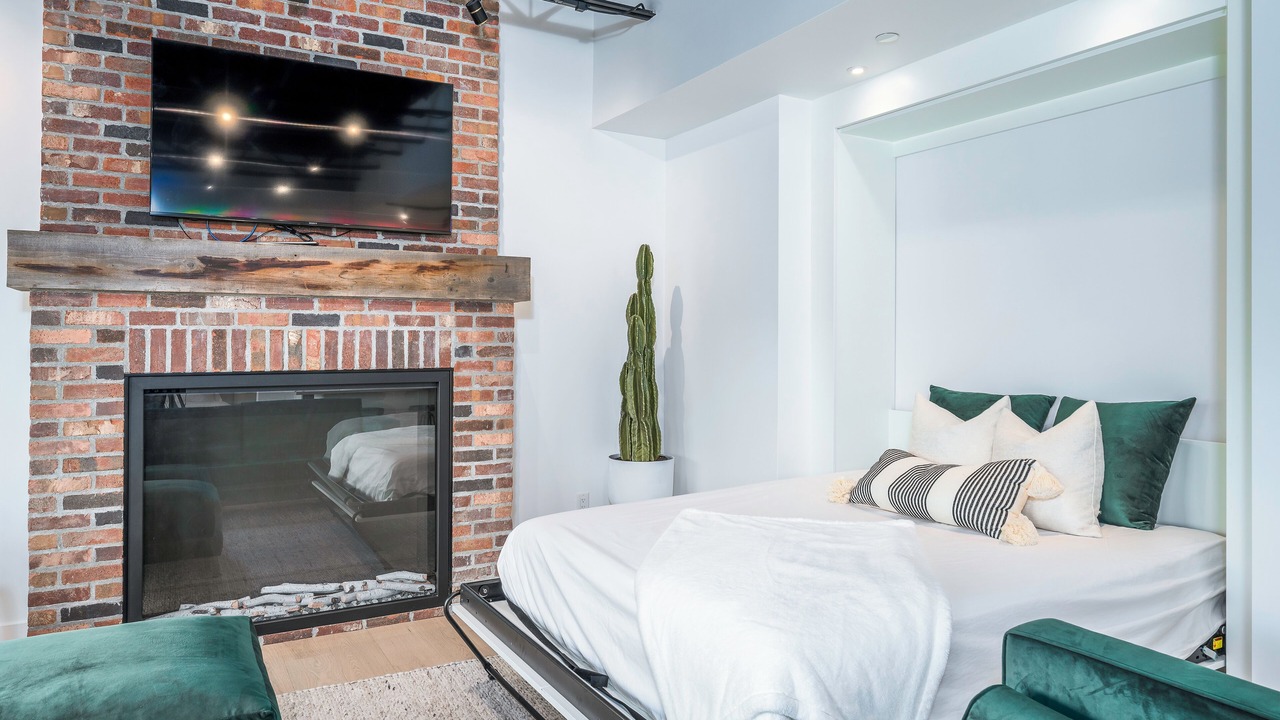 Photo of Bedroom in Kelowna Central Business District