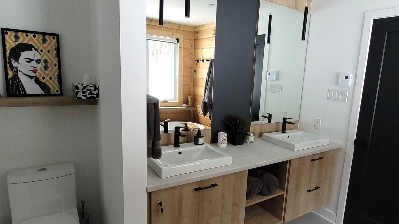Photo of Bathroom in Lac Superieur Village