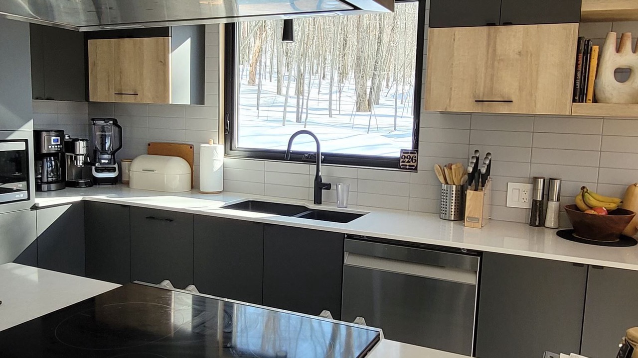 Photo of Kitchen in Lac Superieur Village
