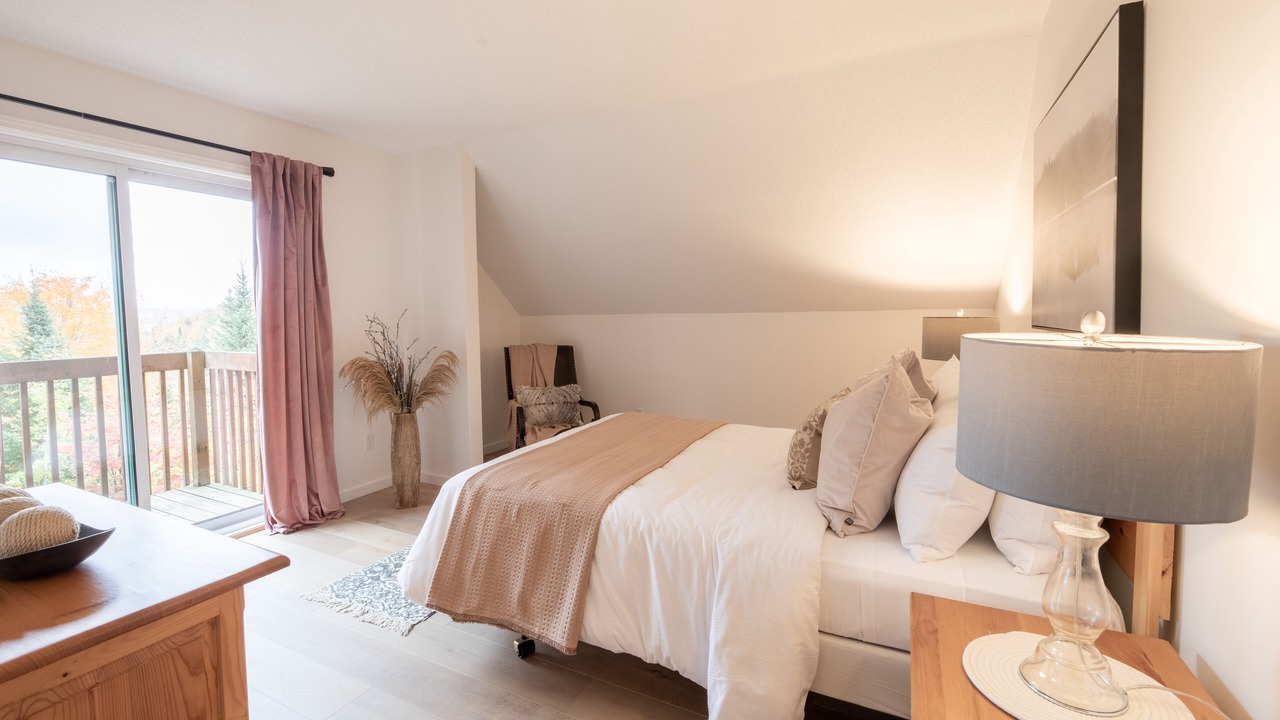 Photo of Bedroom in Mont-Tremblant