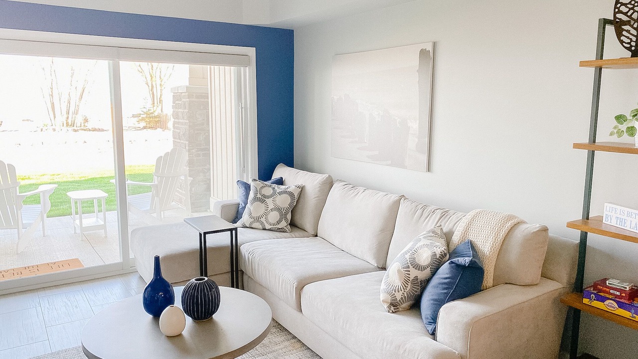 Photo of Livingroom in Long Point