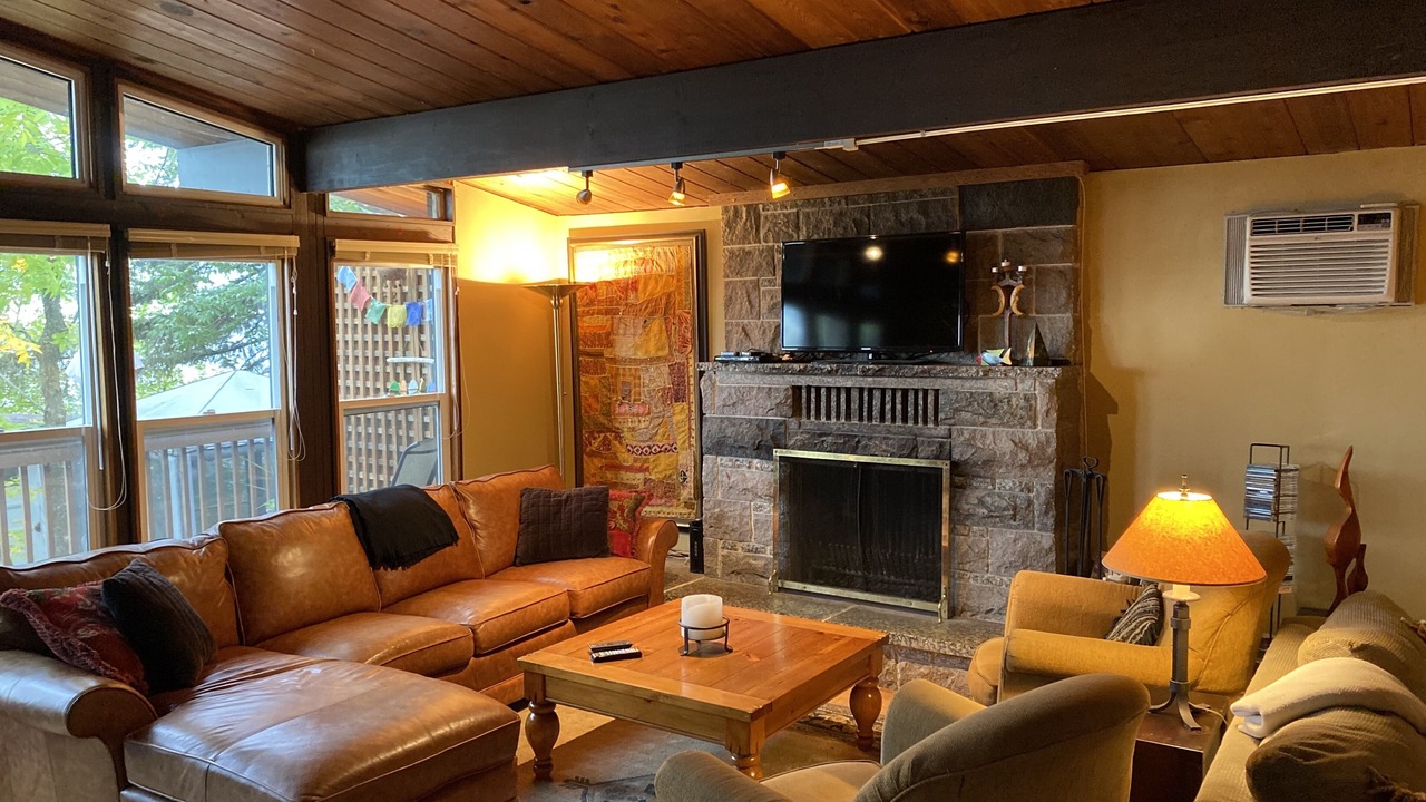 Photo of Livingroom in Beaconia