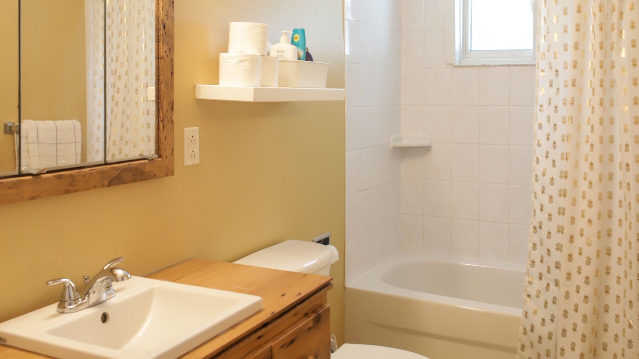 Photo of Bathroom in Tiny