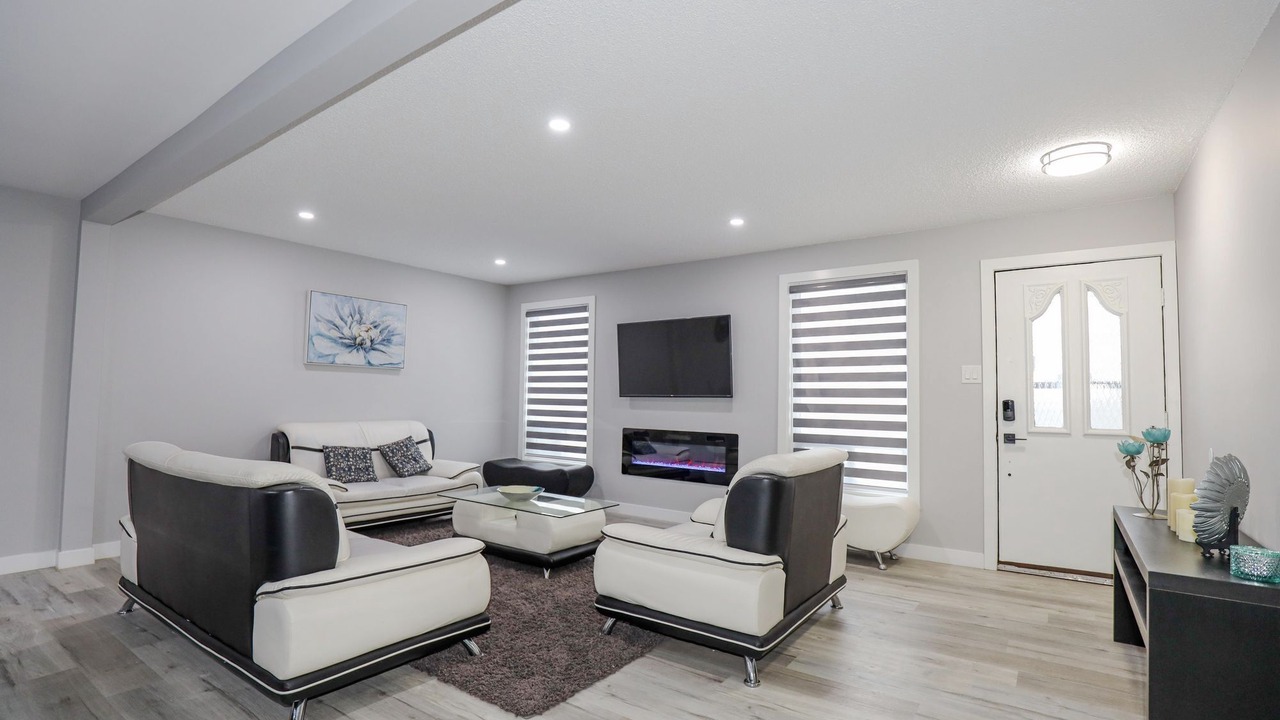 Photo of Livingroom in Winnipeg