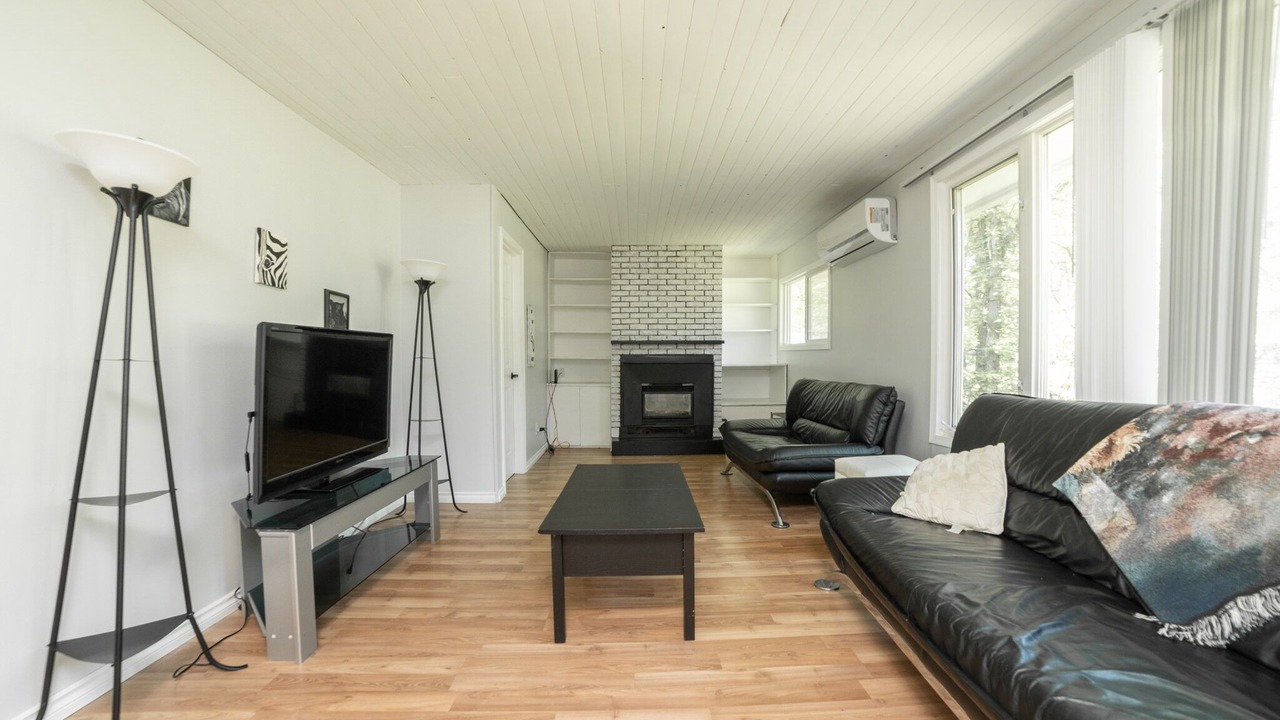 Photo of Livingroom in Manitoba