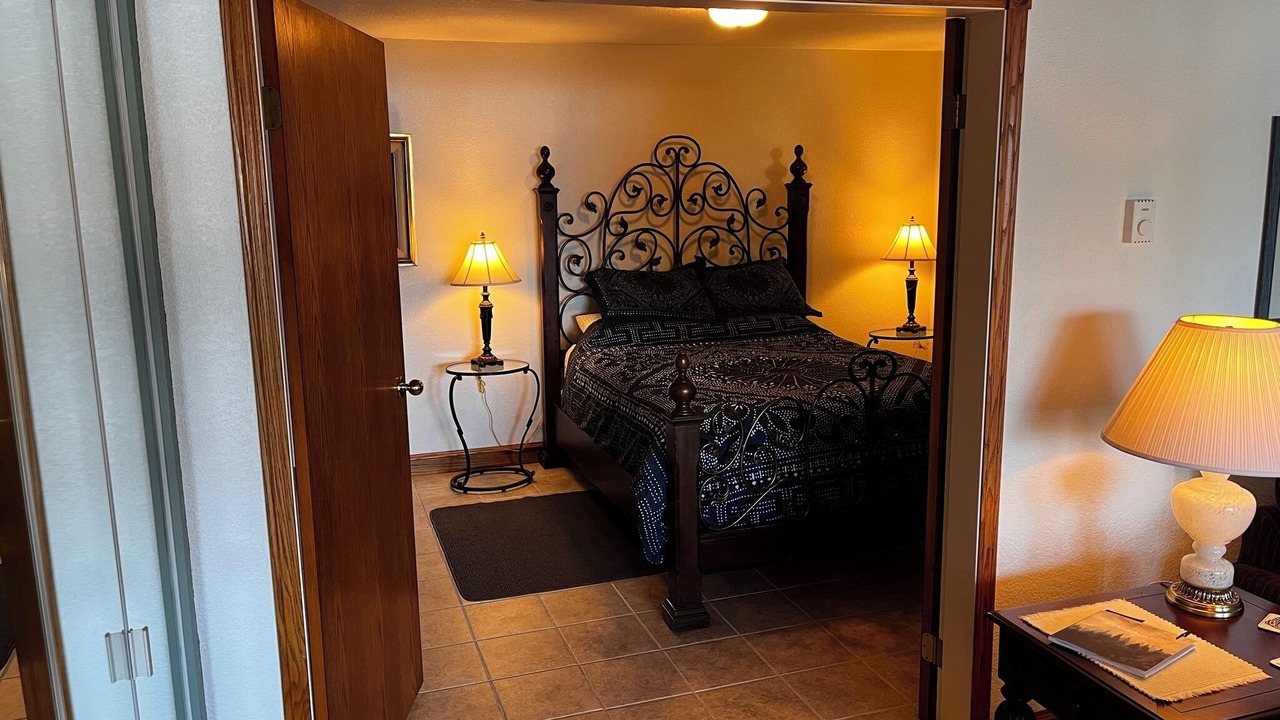 Photo of Bedroom in Sproat Lake