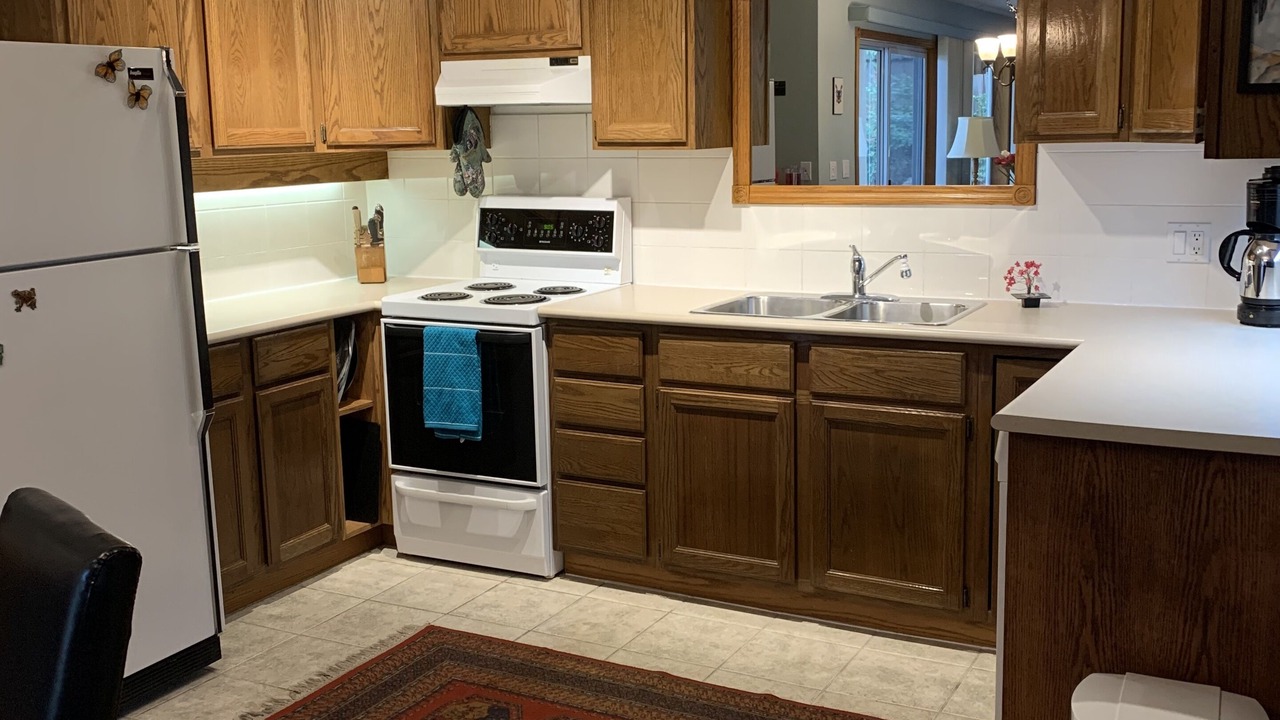 Photo of Kitchen in Sproat Lake