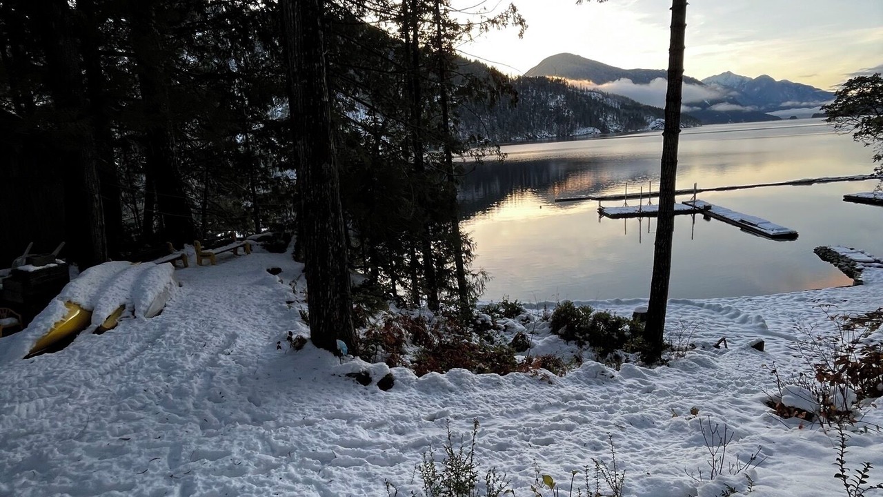 Photo of Others in Sproat Lake