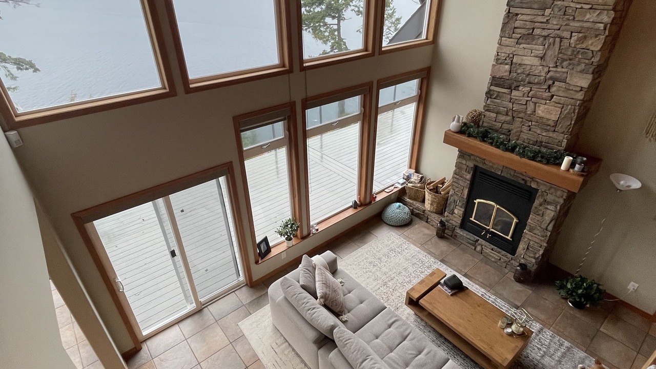 Photo of Bedroom in Garden Bay