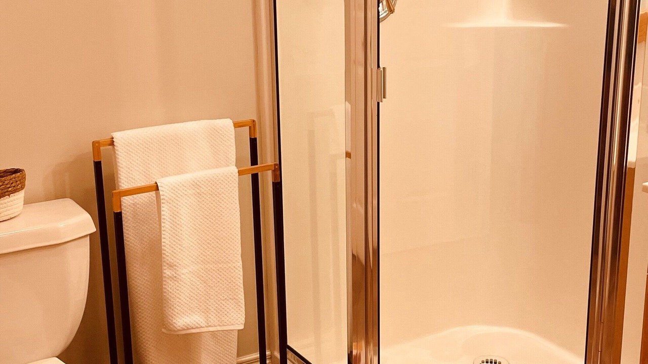 Photo of Bathroom in Garden Bay