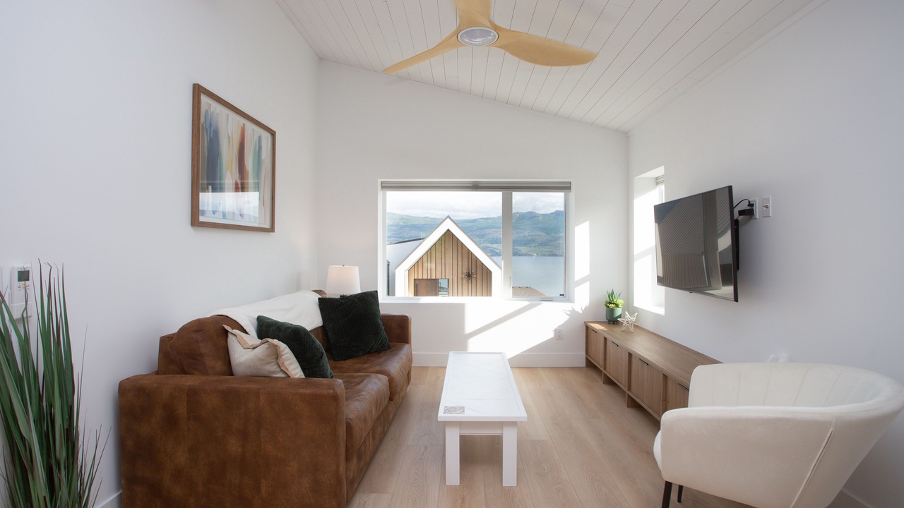 Photo of Livingroom in Central Okanagan