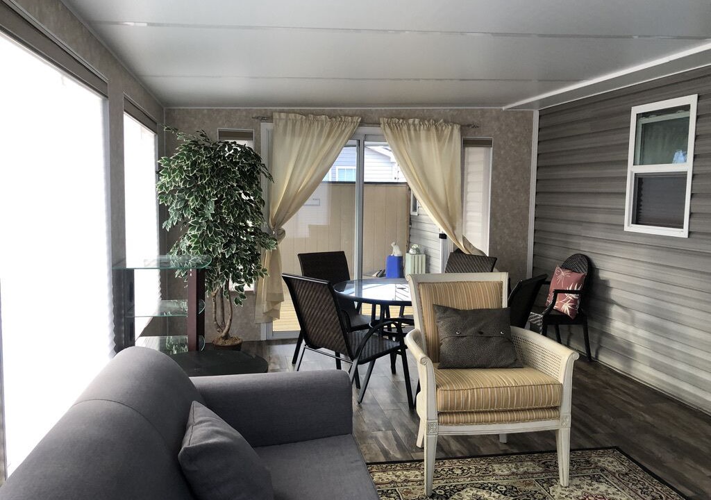 Photo of Livingroom in Sherkston