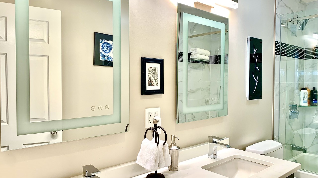 Photo of Bathroom in North Saanich