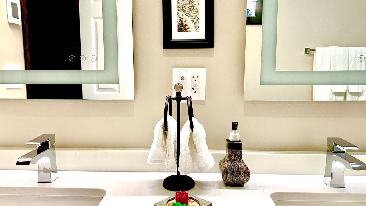 Photo of Bathroom in North Saanich