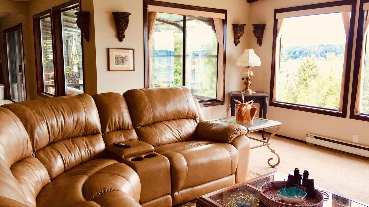 Photo of Livingroom in North Saanich